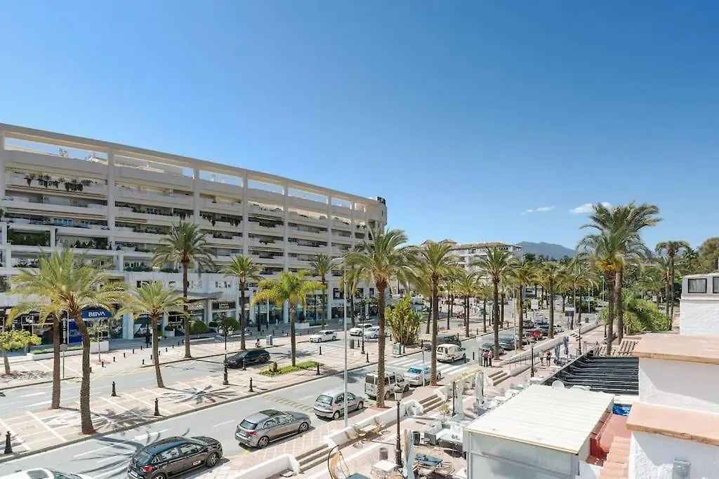 Stylish 1 Bedroom Apartment In Puerto Banus Marbella